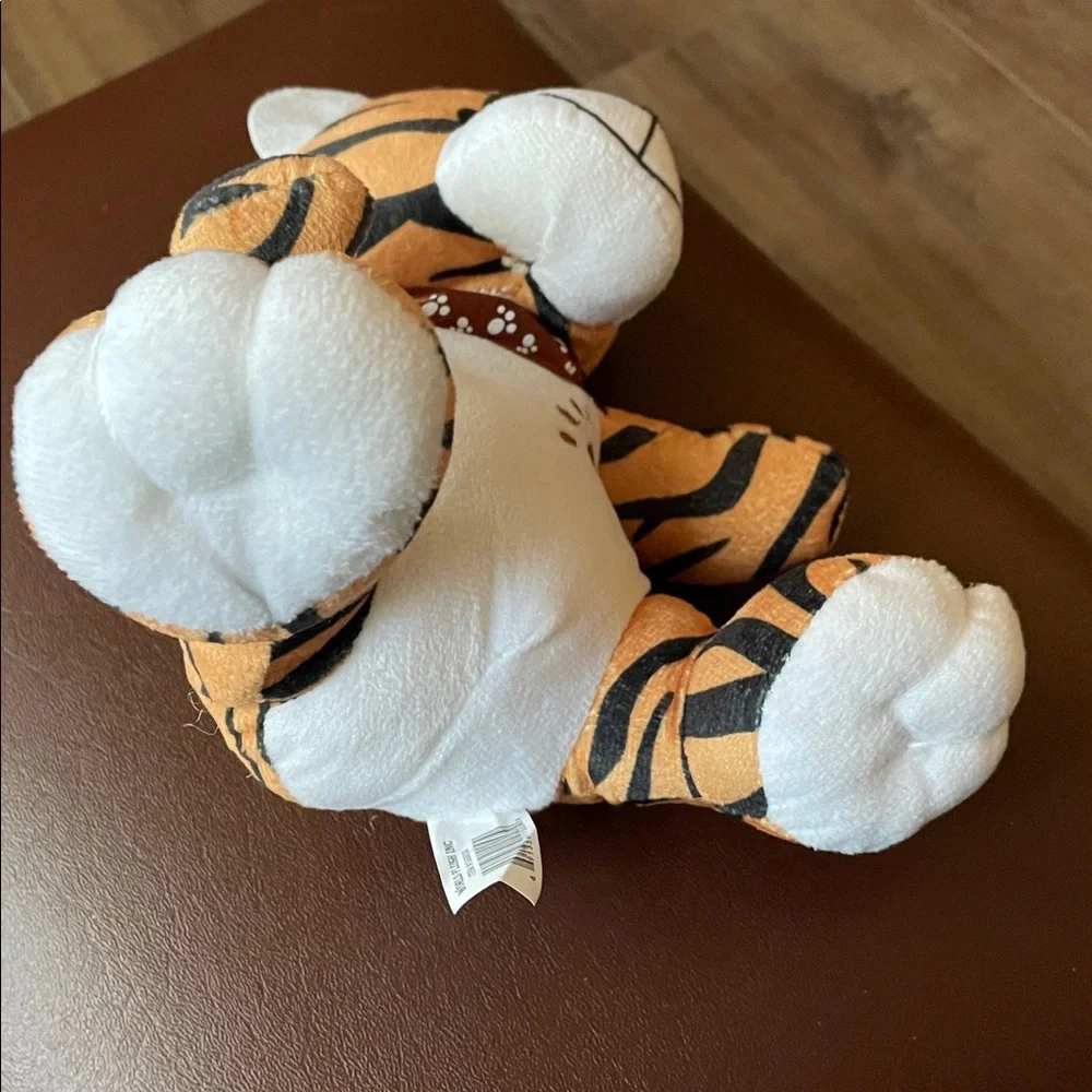 World Plush Inc pre owned